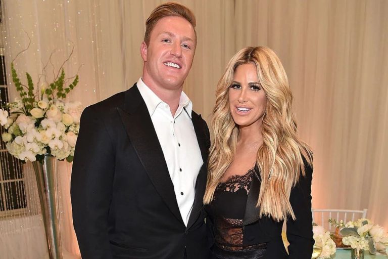 Reality TV couple Kim Zolciak and Kroy Biermann, going through a divorce, reduce the price of their Atlanta mansion by $1 million. The property is now listed at $4.5 million.